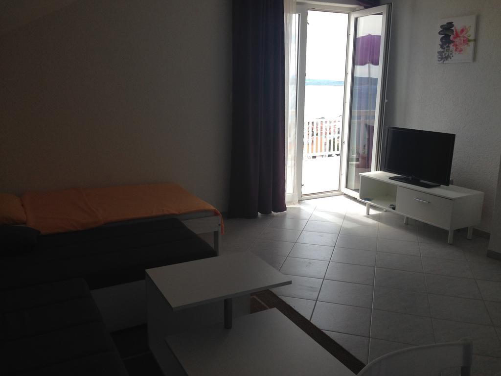 Apartments Meeresblick Crikvenica Rum bild